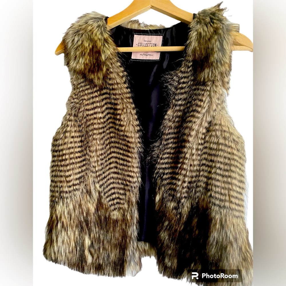 Bershka Faux Fur Vest